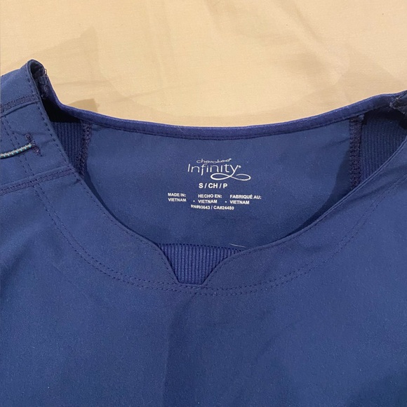 Cherokee Infinity Scrub Set - Picture 12 of 15